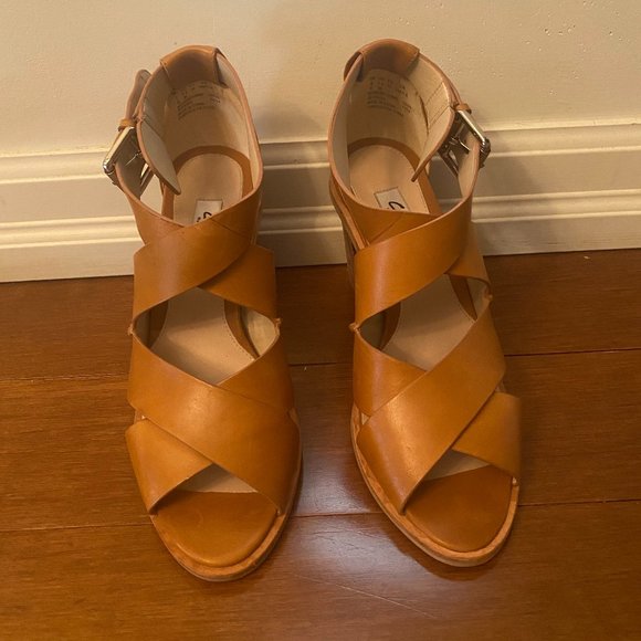 Tan Clarks Stappy Sandals with stacked heel - Picture 3 of 3